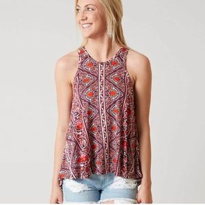 🆕 Billabong Sleeveless Top - Back Rounded Hem is Longer. 100% Rayon Size Small
